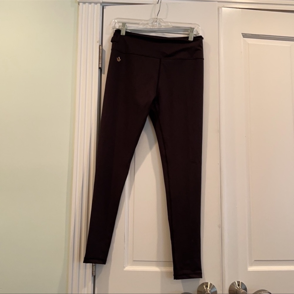 💕bundle only-Black Leggings with Ruffle Back - Picture 8 of 10